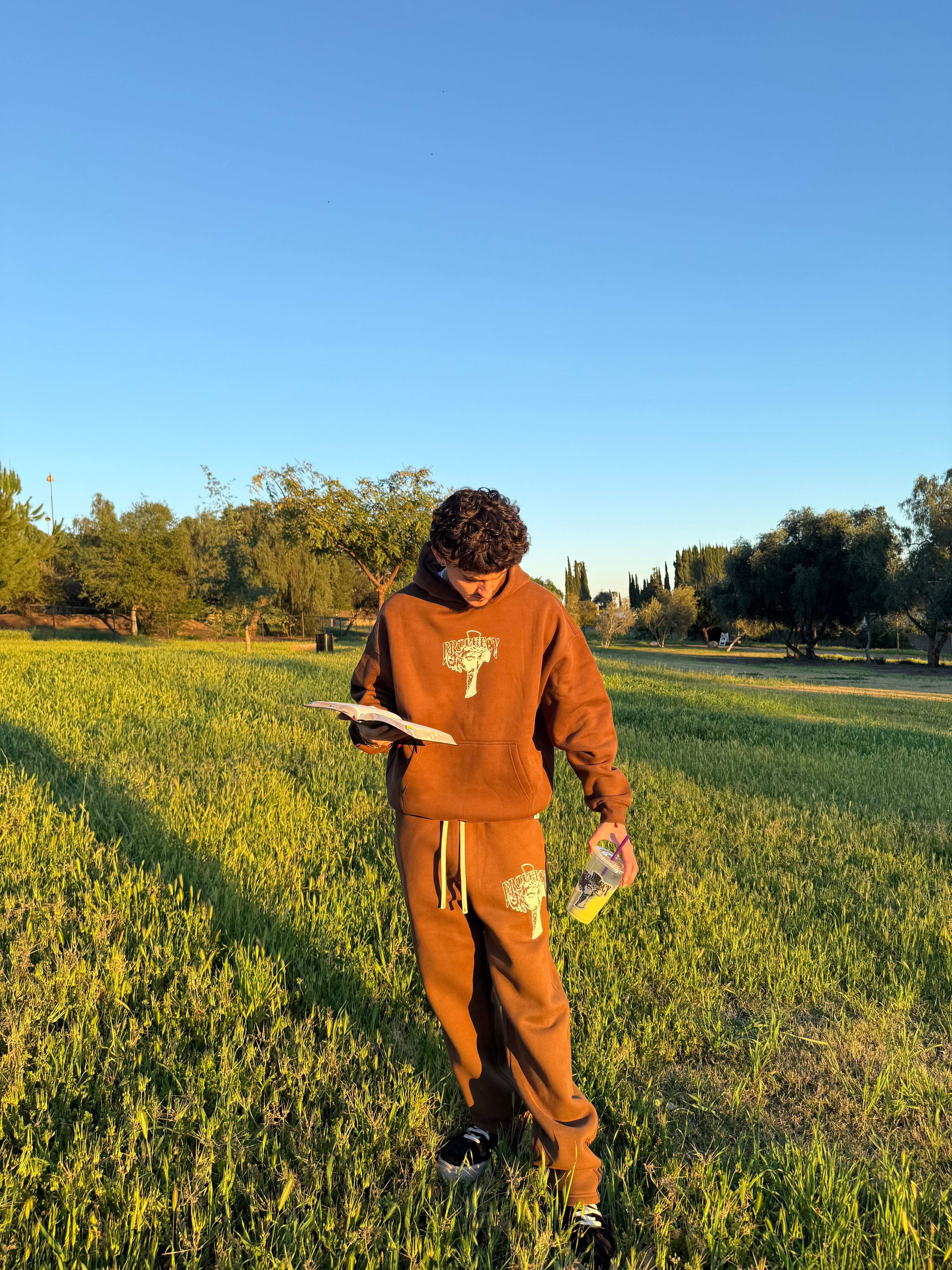 Glory2God sweats (brown)